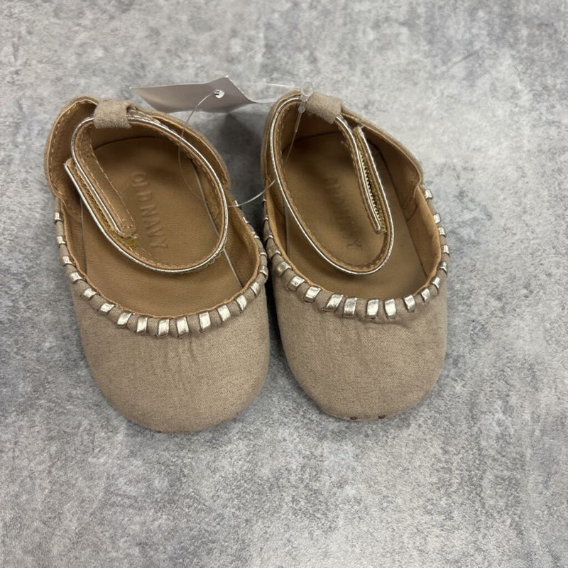 Ladies shoes at old navy Outlet