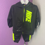 NIKE - OUTFIT