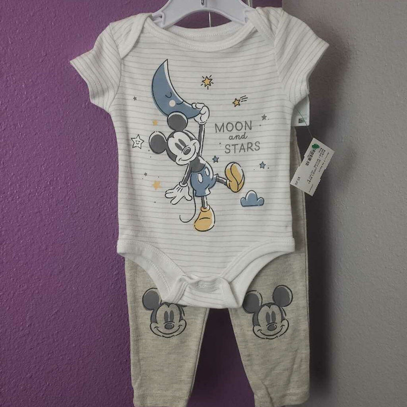 MICKEY MOUSE - OUTFIT