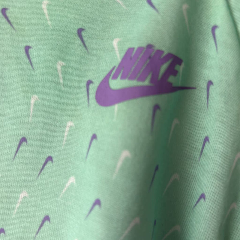 NIKE - OUTFIT